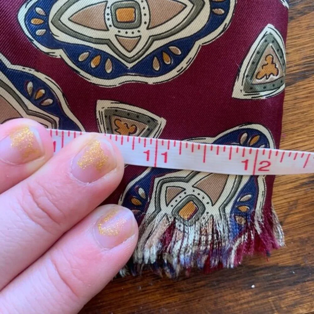 VTG Scarf Two Sided Reversible Silk‎ Wool Burgundy Made in Italy Fringe 52 x 12